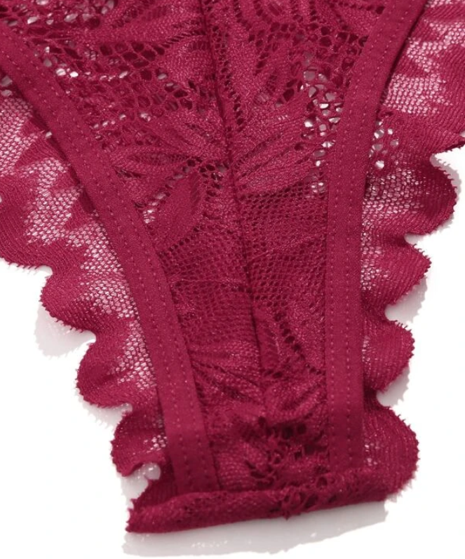 Tanga Burdeos con Transparencias - Elegancia y Sensualidad
