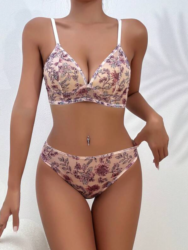 Conjunto de Lencería Rosado Sandía con Estampado Floral
