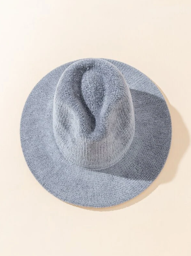 Sombrero de Ala Ancha en Gris