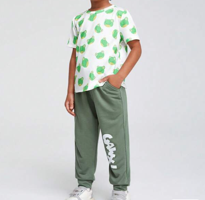 Conjunto Casual para Niño: Camiseta con Estampado de Ranas y Pantalón Deportivo 🐸✨