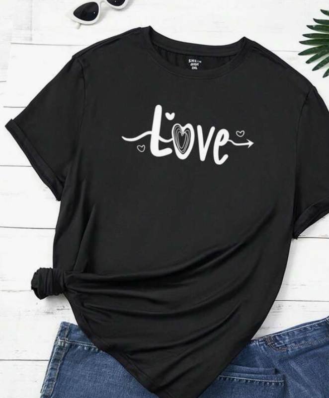 Camiseta Negra Casual con Estampado "Love" ❤️✨