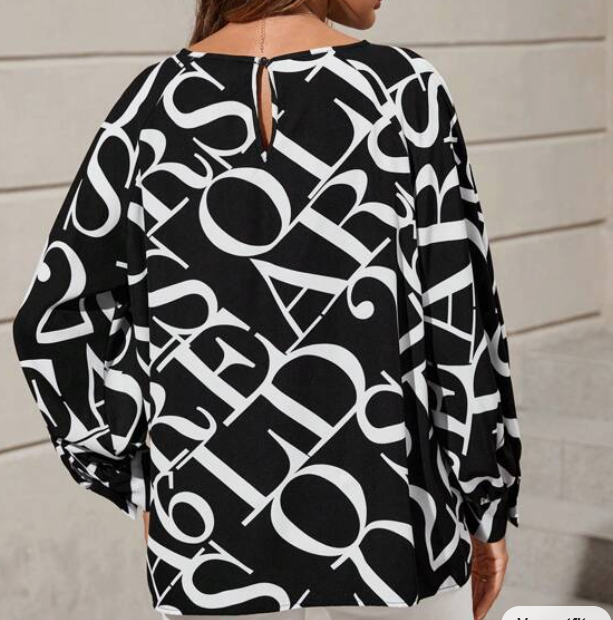 Blusa Estampada en Blanco y Negro con Manga Raglán ✨