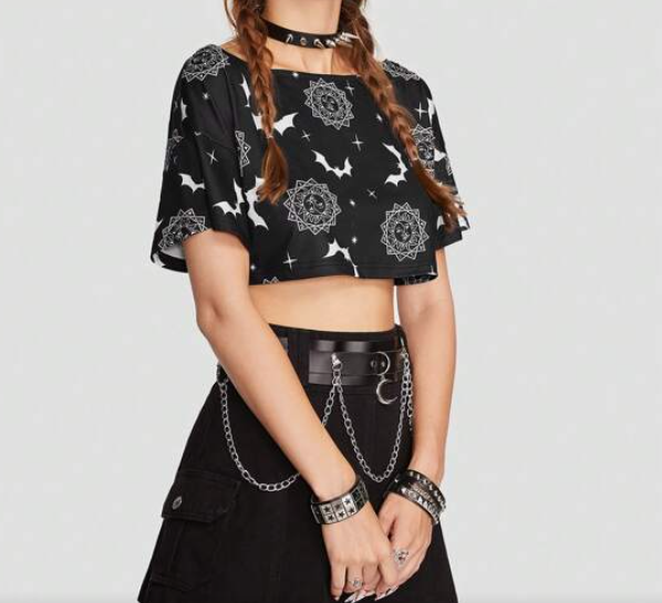 Top Crop con Estampado Integral - Negro