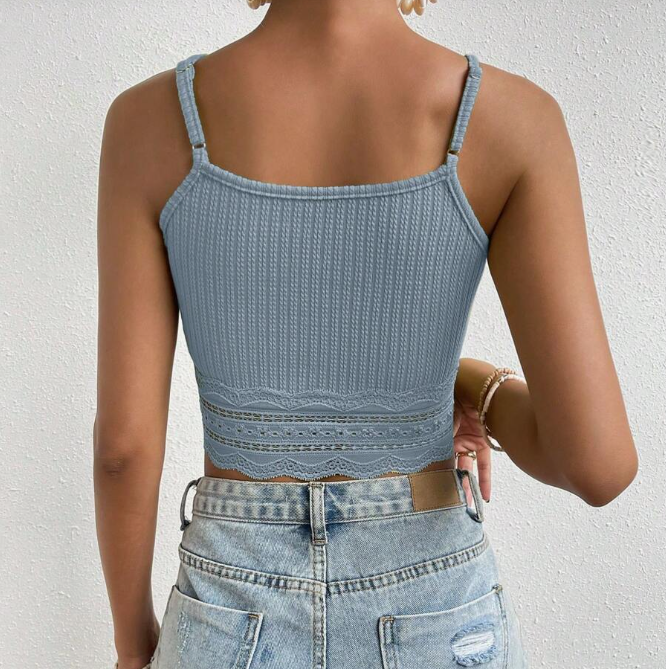 Crop Top Azul Neblina con Encaje y Tirantes Finos ✨