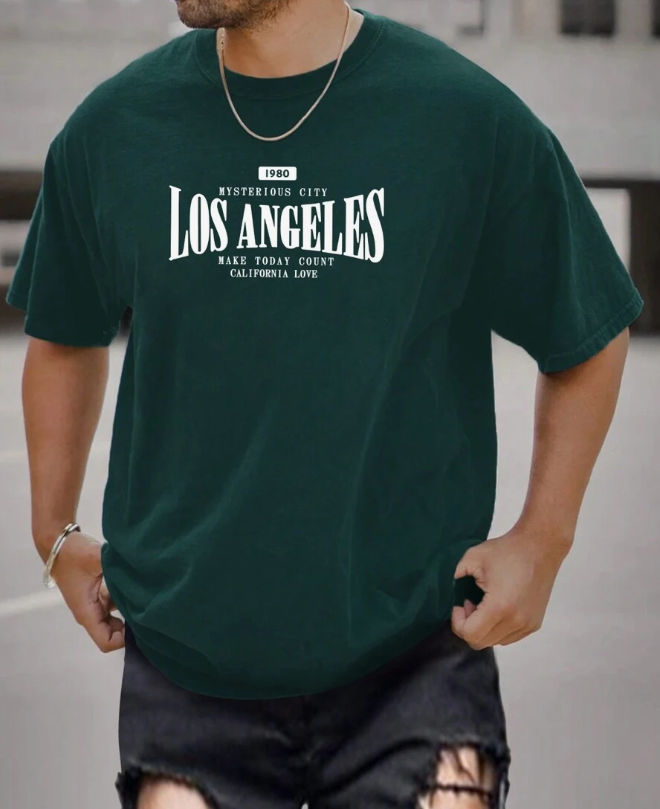 🏙️ Polera Oversize “Los Angeles” – Verde Oscuro