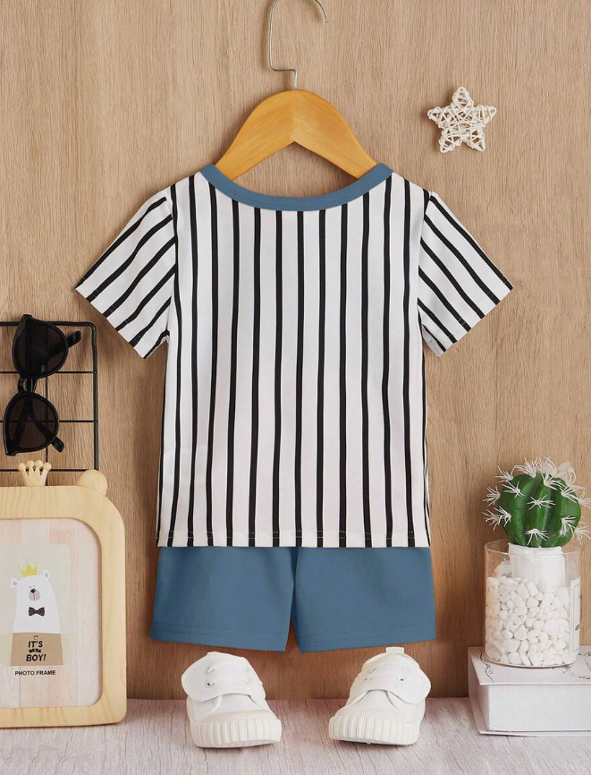Conjunto de Camiseta a Rayas y Shorts Deportivos para Chicos