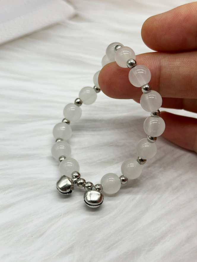 Pulsera de Acero de Titanio con Detalles Blancos