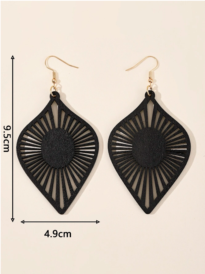 🖤 Pendientes Florales Calados – Estilo Bohemio