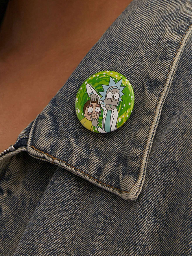 🌀 Broche Rick & Morty – Diseño Circular & Estilo Fantasía