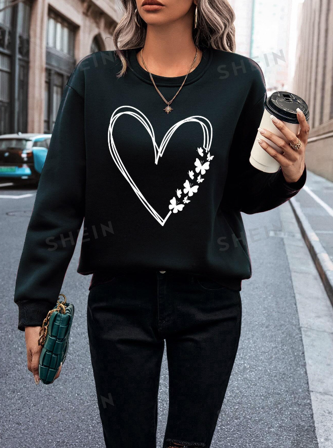 🖤 Sudadera de Cuello Redondo con Diseño de Corazón y Mariposas