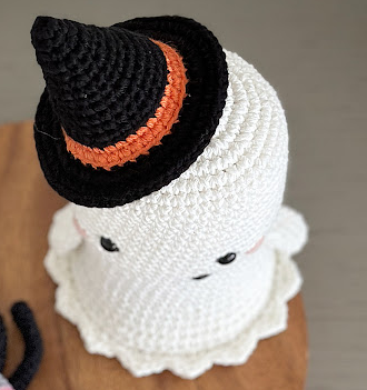 👻 Fantasmita Hechicero – Amigurumi Decorativo de Halloween
