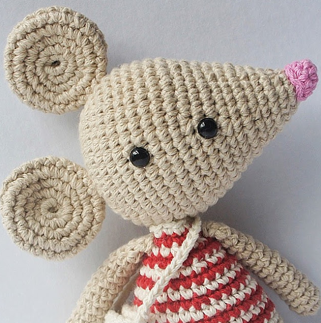 🐭✨ Ratoncito Aventurero – Amigurumi Hecho a Mano