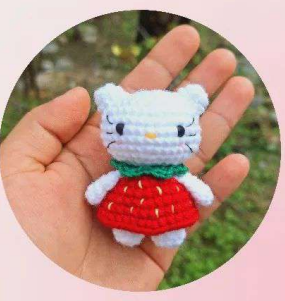 🐱🍓 Gatita Fresa – Amigurumi Hecho a Mano