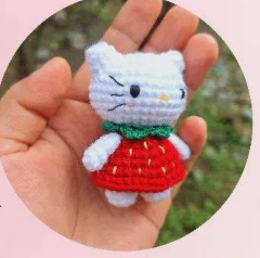 🐱🍓 Gatita Fresa – Amigurumi Hecho a Mano
