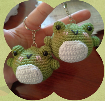 🐸 Ranita Llavero – Amigurumi Hecho a Mano
