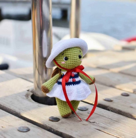 🐢 Tortuguita con Vestido y Sombrero – Amigurumi Hecho a Mano