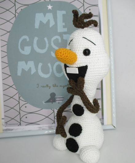 ⛄ Amigurumi Olaf – Hecho a Mano