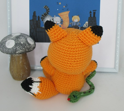 🦊 Amigurumi Zorro con Serpiente – Hecho a Mano