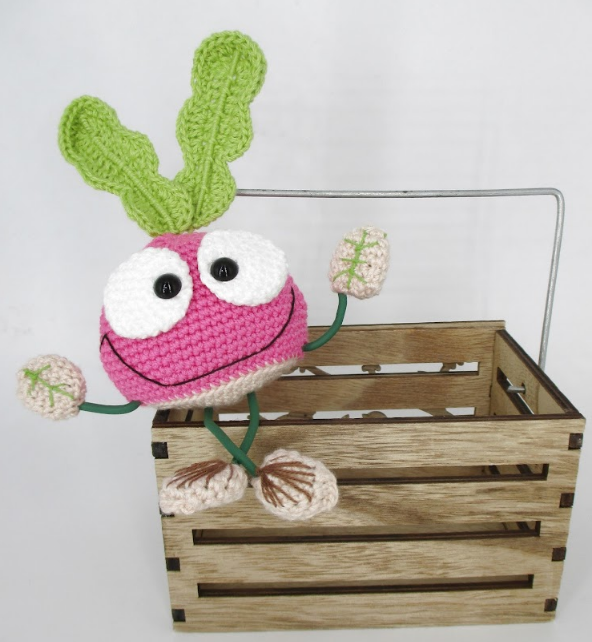 🌱 Amigurumi Rábano – Hecho a Mano