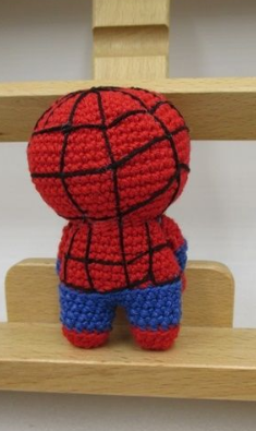 🕷️ Spiderman – Amigurumi Hecho a Mano
