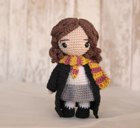 🧙♀️ Amigurumi Hermione Granger – Hecho a Mano