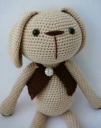 🐇 Conejito Beige con Bufanda – Amigurumi Hecho a Mano