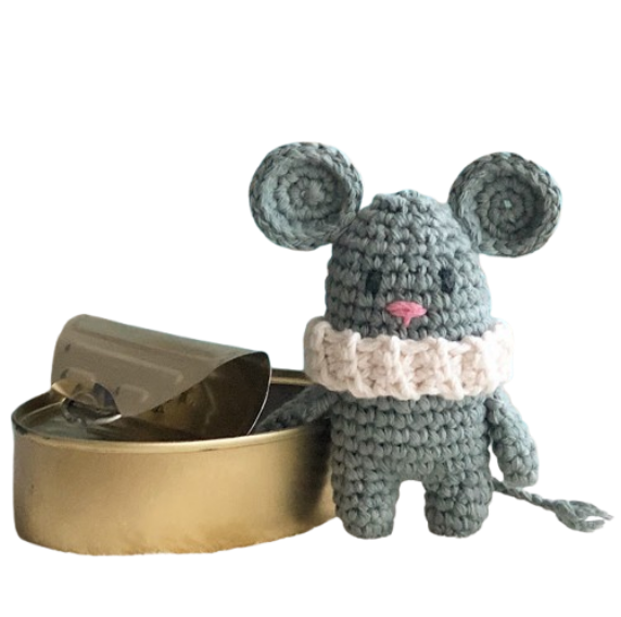 🐭 Ratón Azul con Cuello Rizado – Amigurumi Hecho a Mano