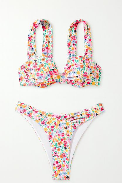🌸 Conjunto de Bikini con Estampado de Flores Pequeñas
