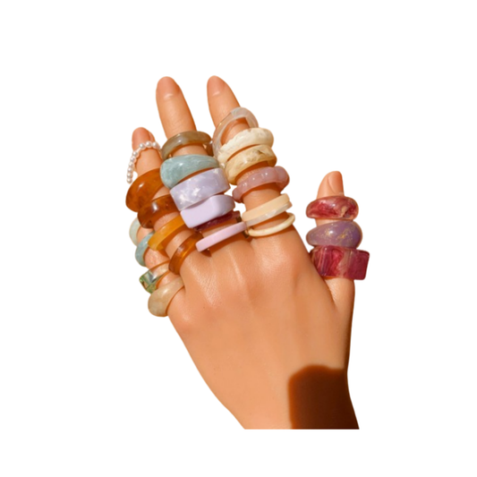 💍 Anillos de Resina Multicolor – Estilo Casual y Divertido