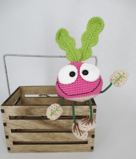 🌱 Amigurumi Rábano – Hecho a Mano