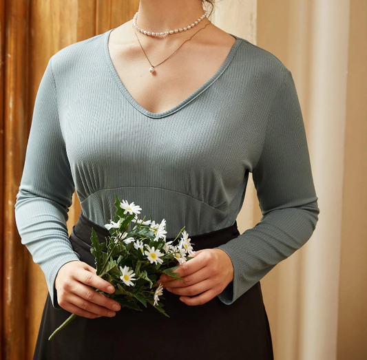 Blusa Neblina Azul de Cuello en V Tallas Grandes