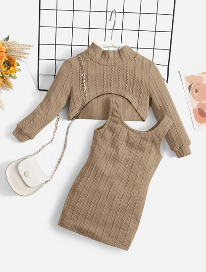 Set de Dos Piezas: Vestido y Sudadera Caqui