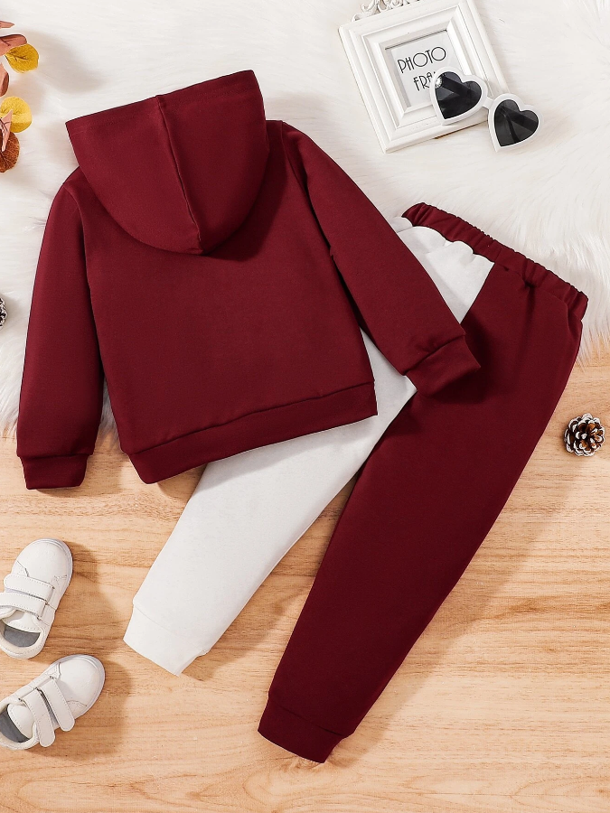 Conjunto Casual Infantil con Sudadera y Pantalón Deportivo