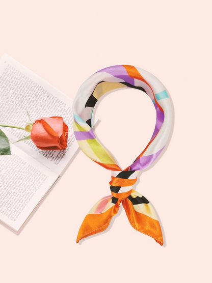 🧡 Pañuelo Seda – Diseño Abstracto & Estilo Artístico