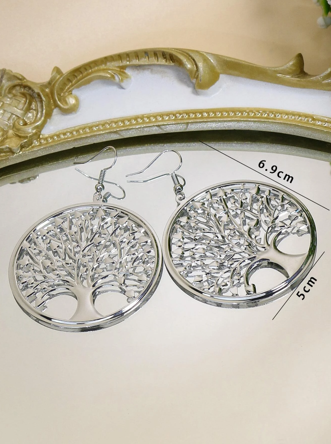Pendientes Plateados con Diseño de Árbol de la Vida