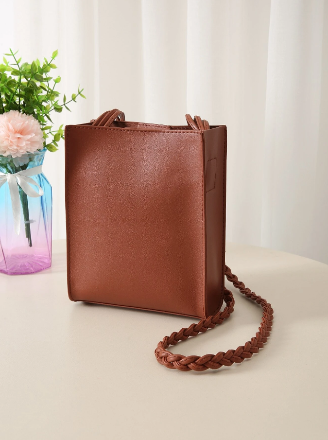 Bolso Cuadrado Elegante y Moderno