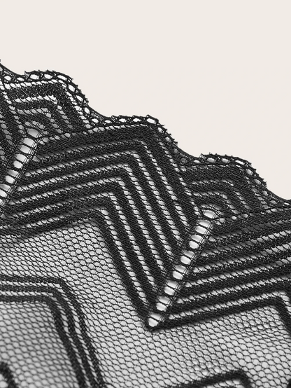 Body Negro Transparente con Diseño Triangular