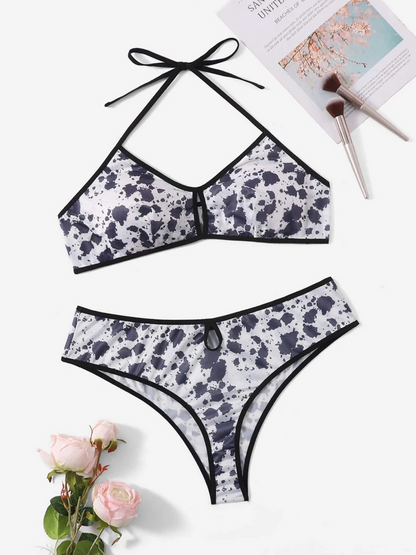 Set de Lencería Blanco y Negro con Estampado Abstracto