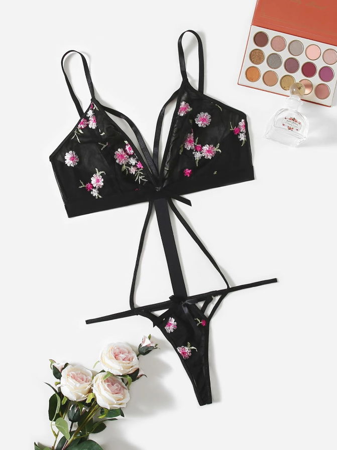 Body Transparente Negro con Bordado Floral