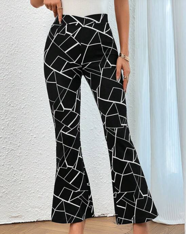 Pantalón Negro con Estampado Geométrico