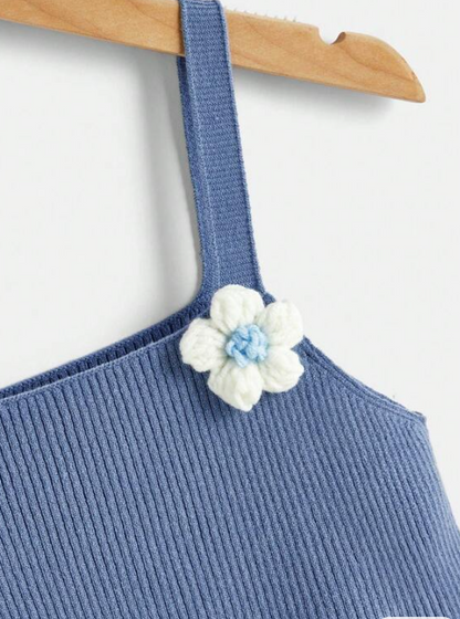 Top Crop Azul con Apliques Florales