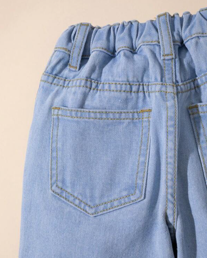 Pantalón de Mezclilla con Estampado de Mariposas