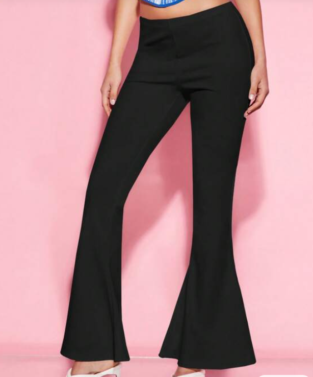 Pantalón Negro de Pierna Amplia con Estilo Elegante
