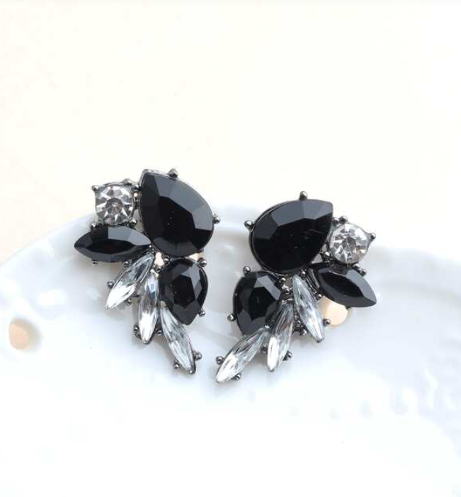 Pendientes Elegantes Blanco y Negro