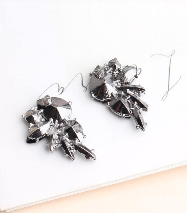 Pendientes Elegantes Blanco y Negro