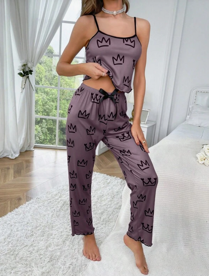 👑 Pijama de Satén Morado con Estampado de Coronas – 2 Piezas