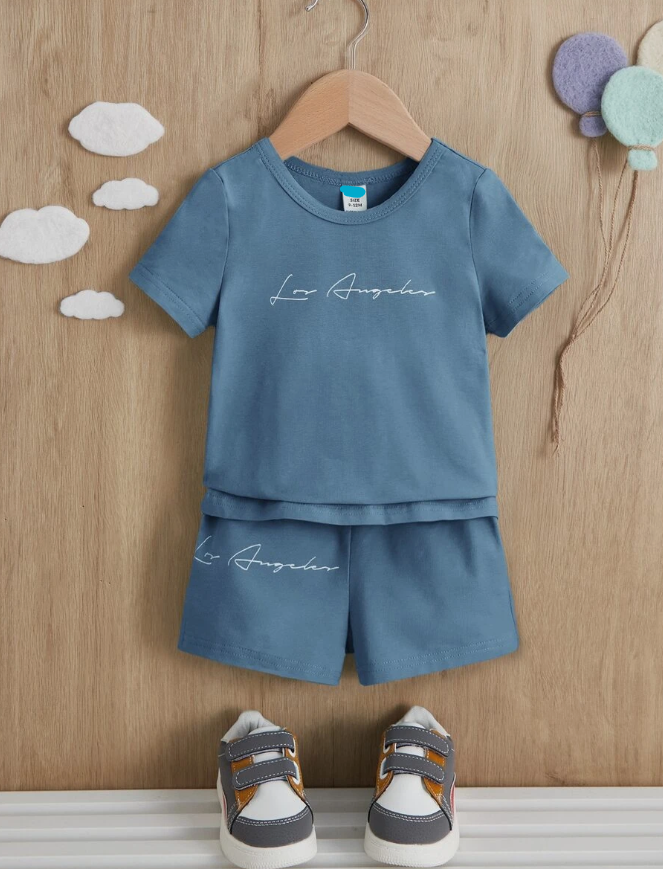 Set de Camiseta y Shorts Deportivos para Chicos - Neblina Azul