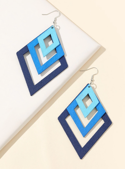 🔷 Pendientes Geométricos – Degradé Azul en Madera