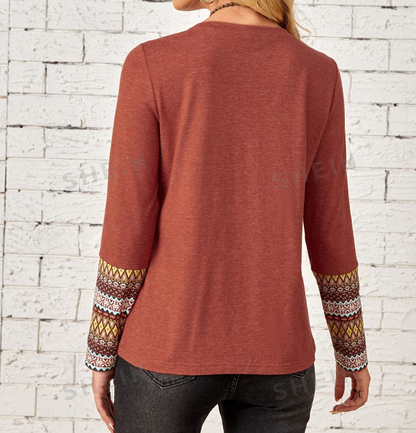 🧡 Camiseta con Estampado Geométrico