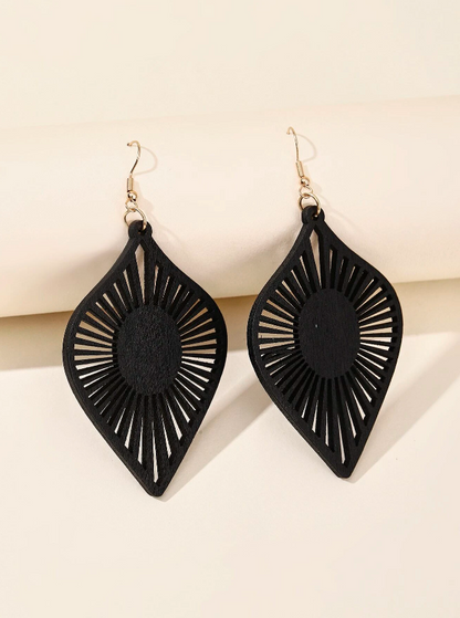 🖤 Pendientes Florales Calados – Estilo Bohemio